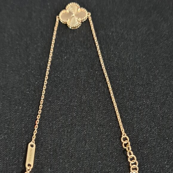 18k Gold Bracelet single clover charm - Part 1 - Picture 3 of 16